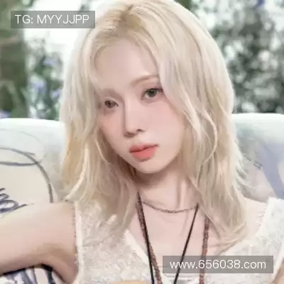 黄婧茵